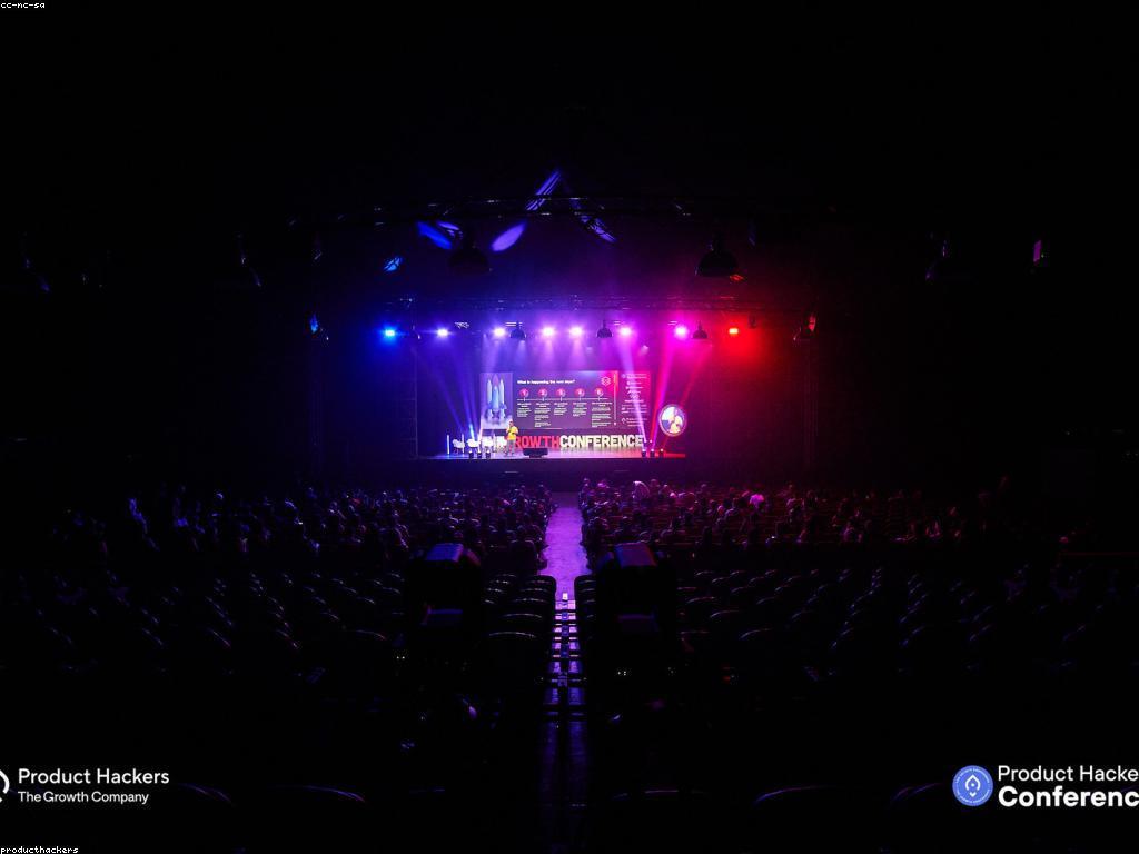 កម្មវិធីពិសេសនៅក្នុងអាជីវកម្ម